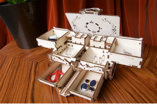 Механическая модель «Антикварная шкатулка»