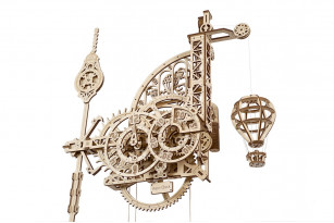 Механическая модель Аэро Часы. Настенные часы с маятником