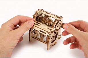 Механическая STEM-модель «Коробка передач»